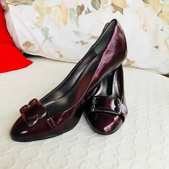 Worthington Patent All Man Made Materials Heel - Picture 4 of 6